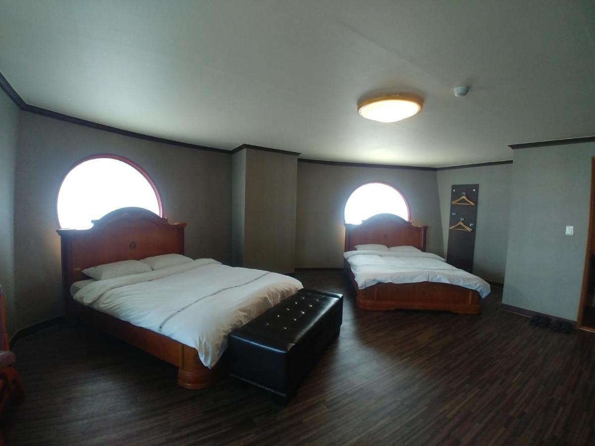Benikea Hotel Mountain & Ocean Daepohang Sokcho Exterior foto