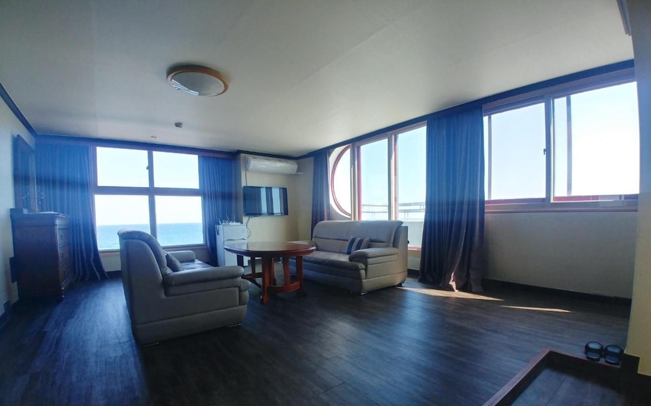 Benikea Hotel Mountain & Ocean Daepohang Sokcho Exterior foto