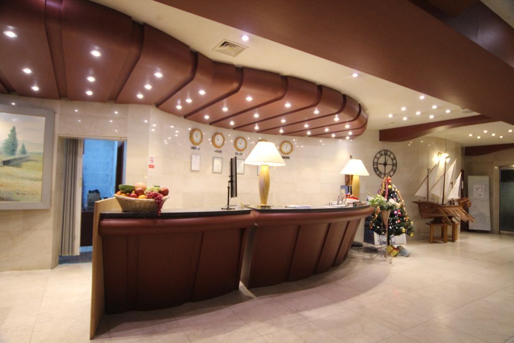 Benikea Hotel Mountain & Ocean Daepohang Sokcho Exterior foto