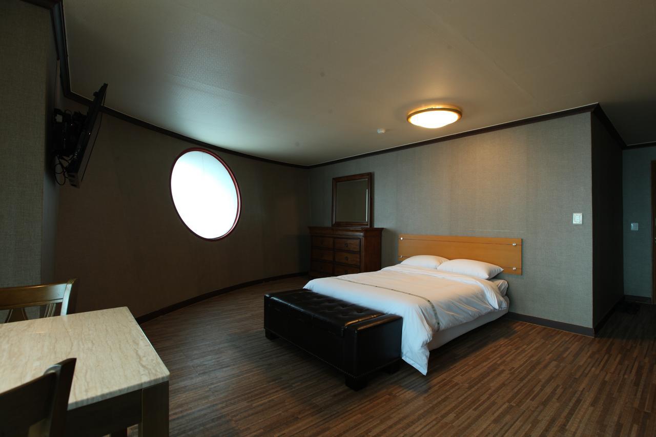Benikea Hotel Mountain & Ocean Daepohang Sokcho Exterior foto