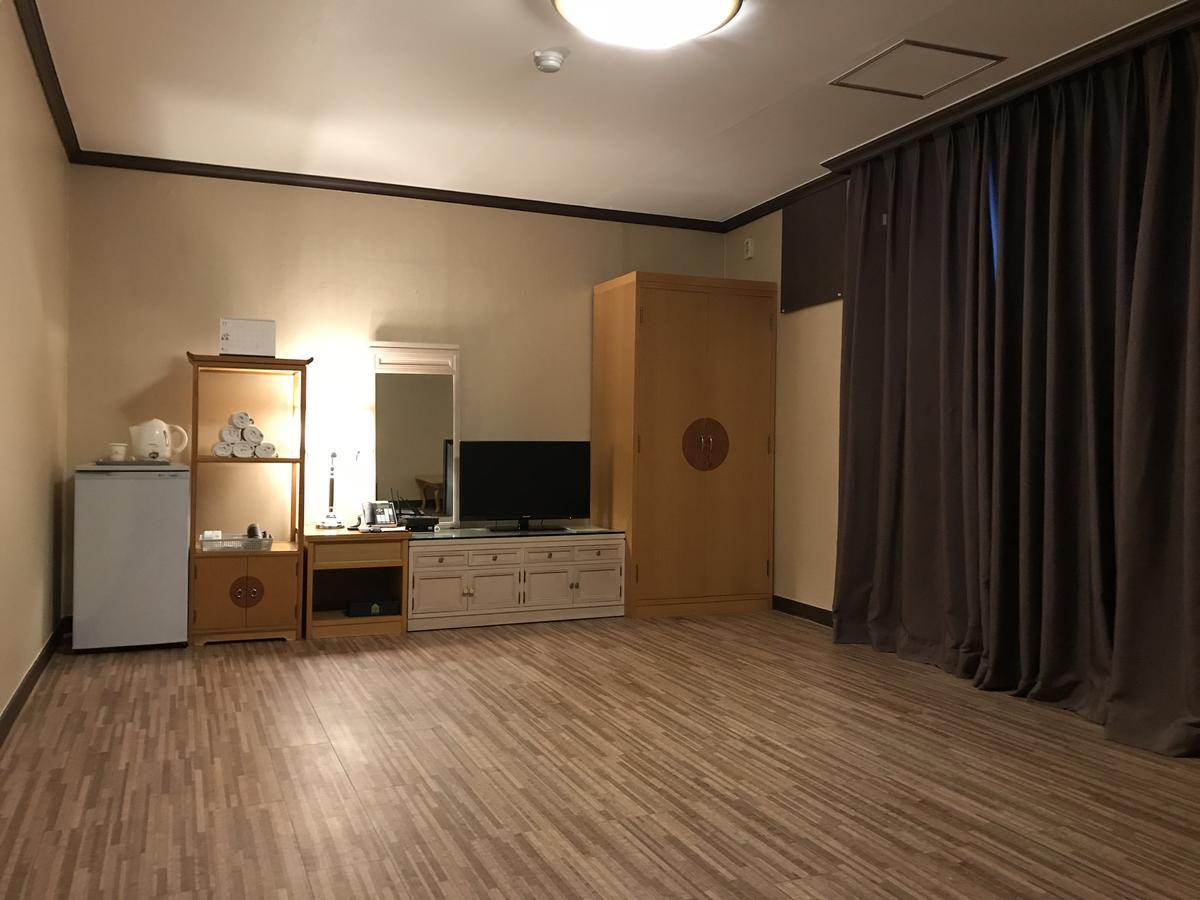 Benikea Hotel Mountain & Ocean Daepohang Sokcho Exterior foto