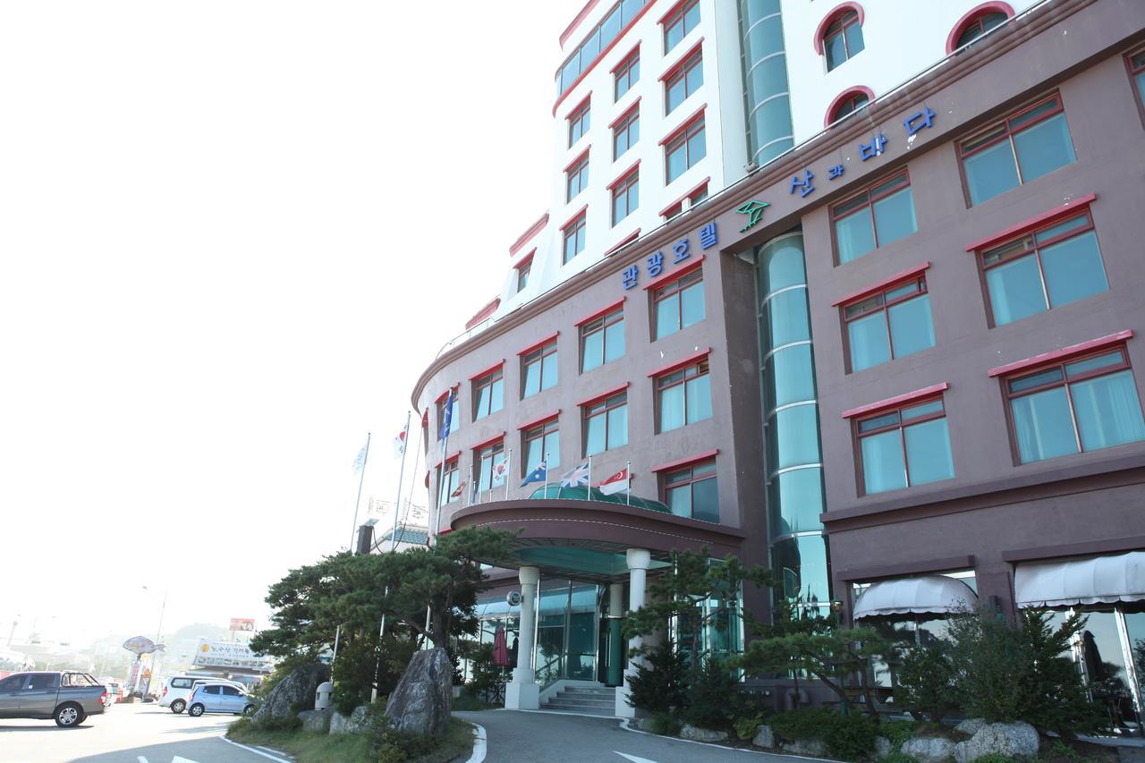 Benikea Hotel Mountain & Ocean Daepohang Sokcho Exterior foto