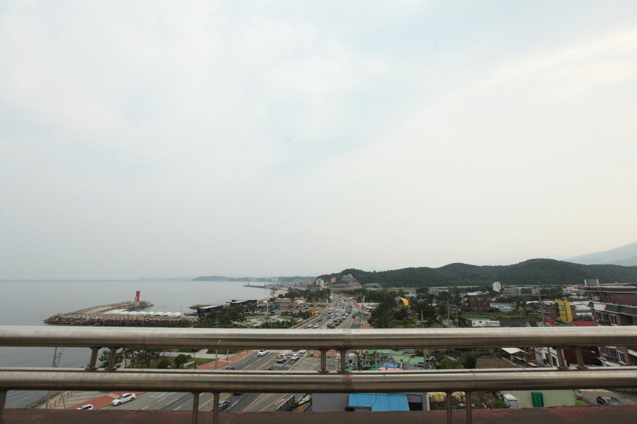 Benikea Hotel Mountain & Ocean Daepohang Sokcho Exterior foto