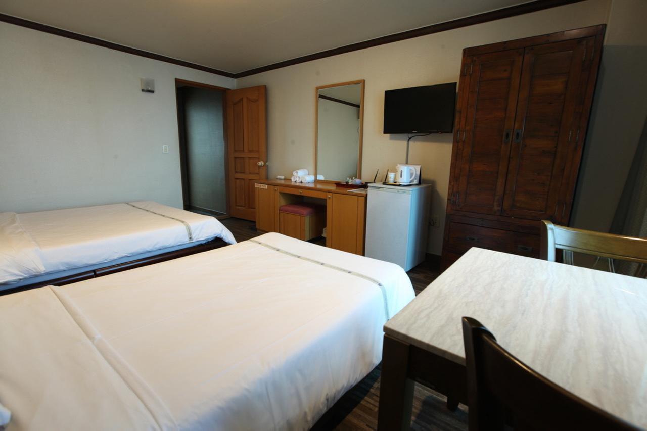 Benikea Hotel Mountain & Ocean Daepohang Sokcho Exterior foto