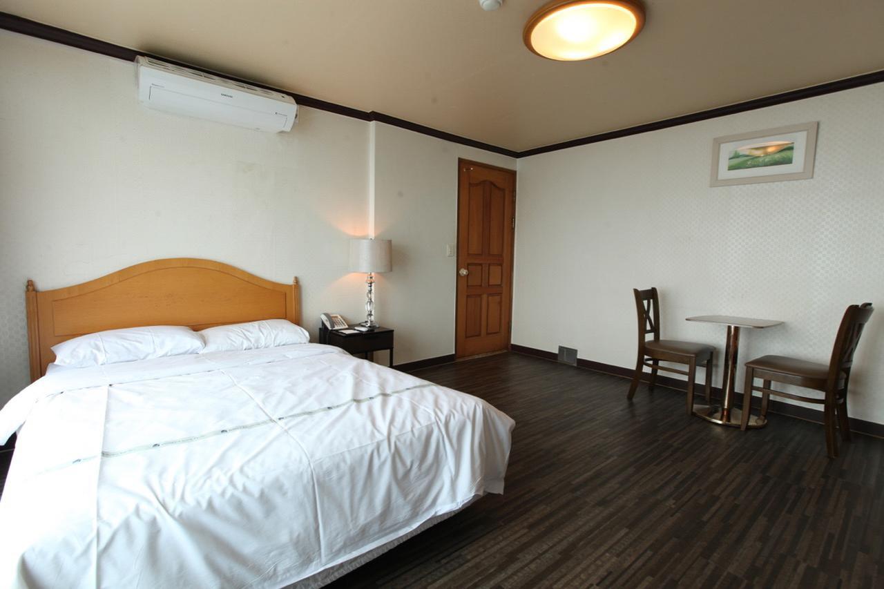 Benikea Hotel Mountain & Ocean Daepohang Sokcho Exterior foto